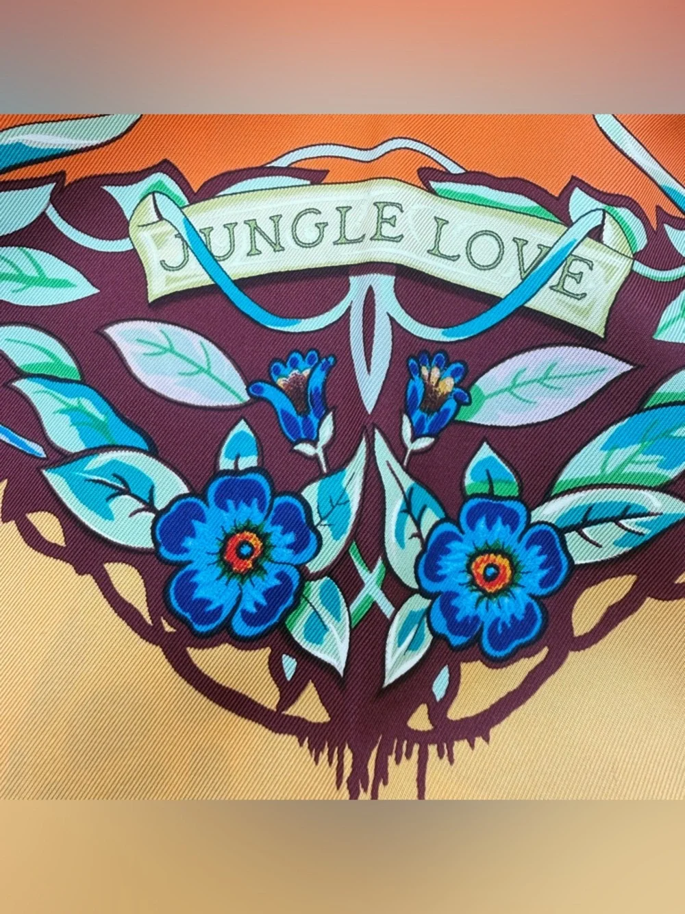 Hermès Jungle Love Silk Scarf - Picture 12 of 16